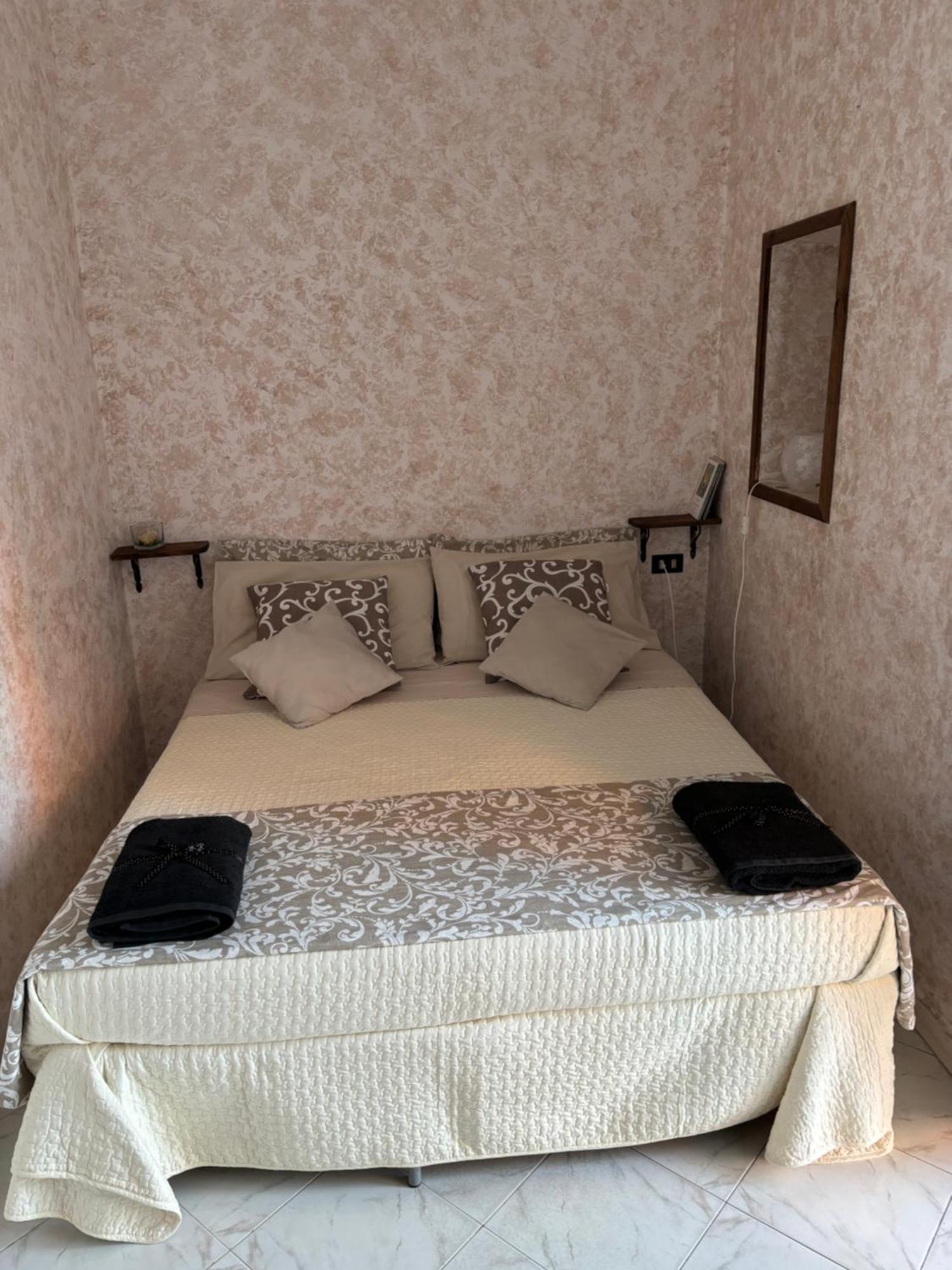 Rian House Apartment Naples Luaran gambar
